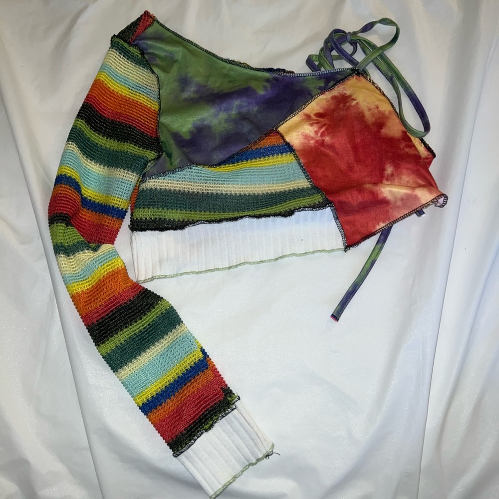 one sleeve colorful crop top